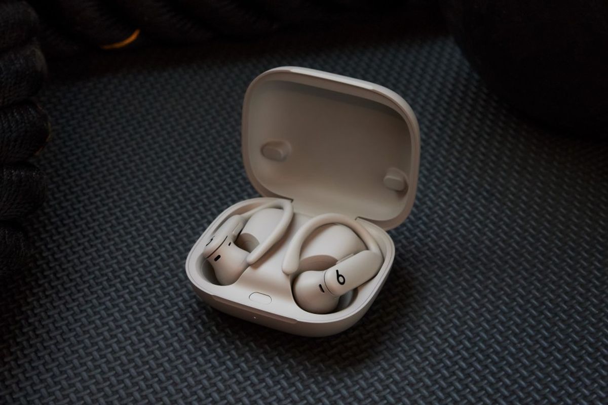 TWS Powerbeats Pro 2.