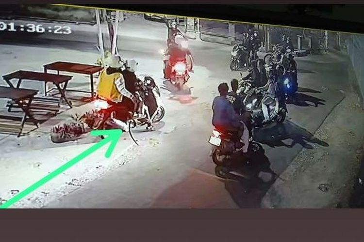 Pemotor Bawa Celurit Satroni Kalikotes Klaten Terekam CCTV, Polisi Langsung Gerak Cepat