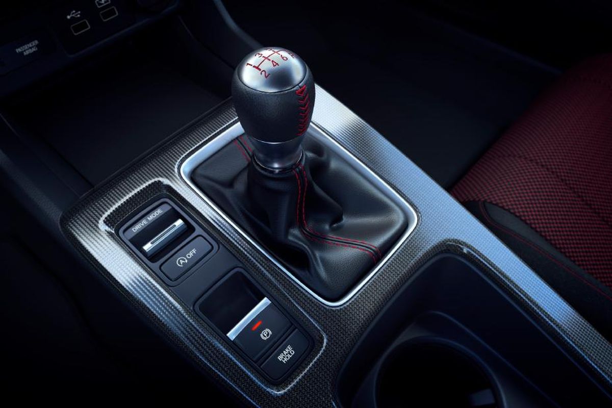 Transmisi manual 6-speed milik Honda Civic Si