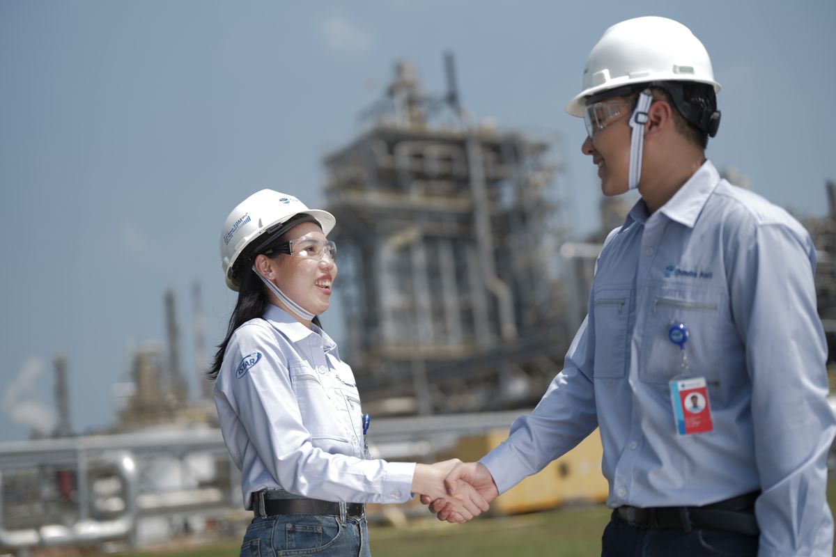 PT Chandra Asri Pacific Tbk (Chandra Asri Group) tengah membangun Pabrik Chlor Alkali-Ethylene Dichloride (Pabrik CA-EDC) berskala dunia di Kota Cilegon, Banten.
