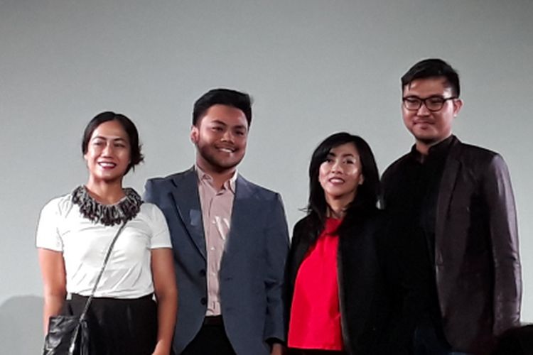 Nia Dinata, Elhaq Latief (koreografer), Fonnyta Amran (sutradara), dan Rio Rahmansyah (founder JPAC) diabadikan saat jumpa pers West Side Story di Institut Francais dIndonesie (IFI), Thamrin, Jakarta Pusat, Selasa (4/4/2017).