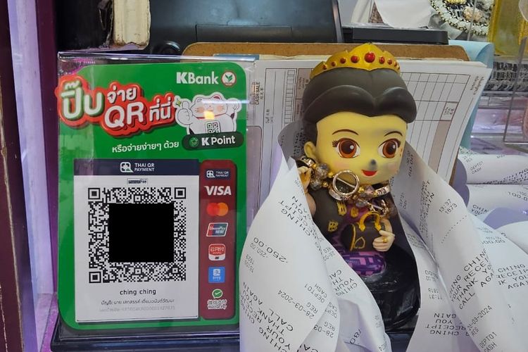 QR code di salah satu merchant di Thailand yang menerima pembayaran lewat QRIS.