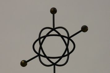 Atom: Pengertian, Jenis, Teori, dan Cara Penomorannya