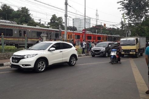 Jalan di Depan Stasiun Palmerah Dibuka, Lalu Lintas Berangsur Normal