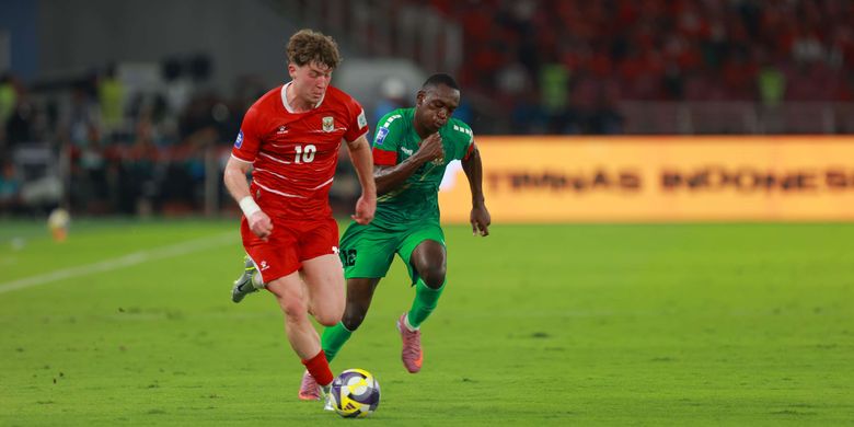 Pemain Timnas Indonesia Ole Romeny beraksi pada laga FIFA Series 2026 antara Indonesia vs Saint Kitts and Nevis di Stadion Gelora Bung Karno, Jakarta, Jumat (27/3/2026). Indonesia menang 4-0 atas Saint Kitts and Nevis.
