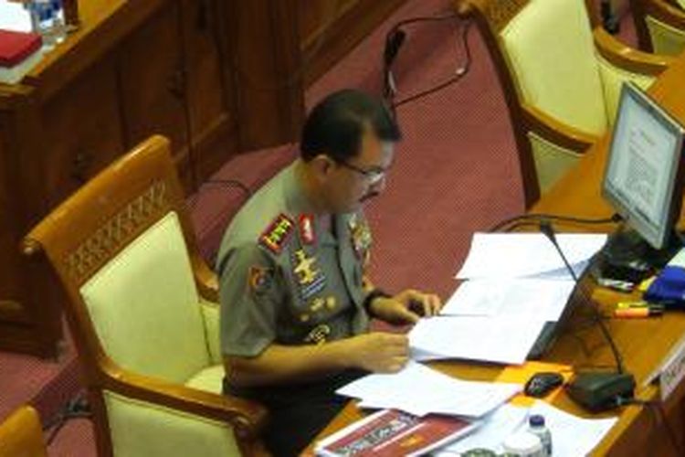 Komisaris Jenderal Polisi Budi Gunawan mengikuti proses uji kelayakan dan kepatutan calon Kepala Polri di Gedung DPR RI, Rabu (14/1/2015).