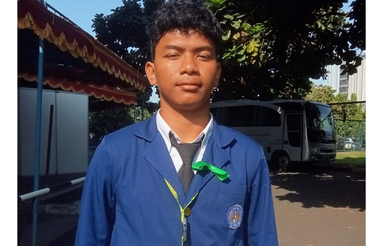 Zaky Ahmad Zulfa, mahasiswa baru UNY jalur UTBK SNBT 2024 sekaligus menjadi mahasiswa dengan nilai UTBK tertinggi sebesar 775,22.