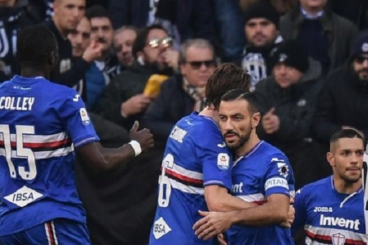 Fabio Quagliarella merayakan gol bersama rekan-rekannya pada pertandingan Juventus vs Sampdoria di Stadion Allianz dalam lanjutan Liga Italia, Turin, 29 Desember 2018. 