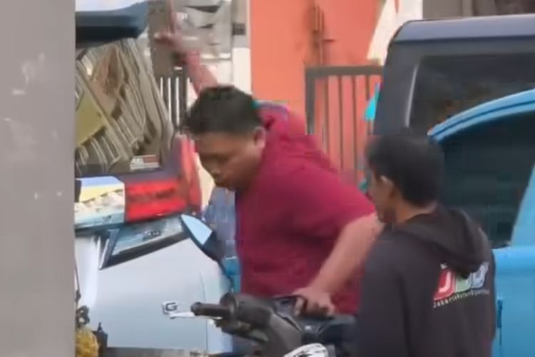 Kasus Sopir Alphard Pukul Motor Ojek di Jaksel Pakai Batu Berakhir Damai, Pelaku Minta Maaf