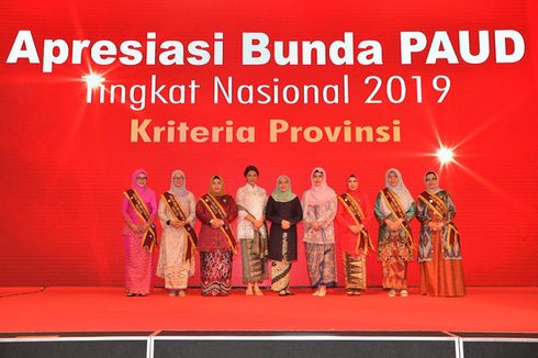 Istri Gubernur Sulsel Raih Penghargaan Bunda PAUD Nasional