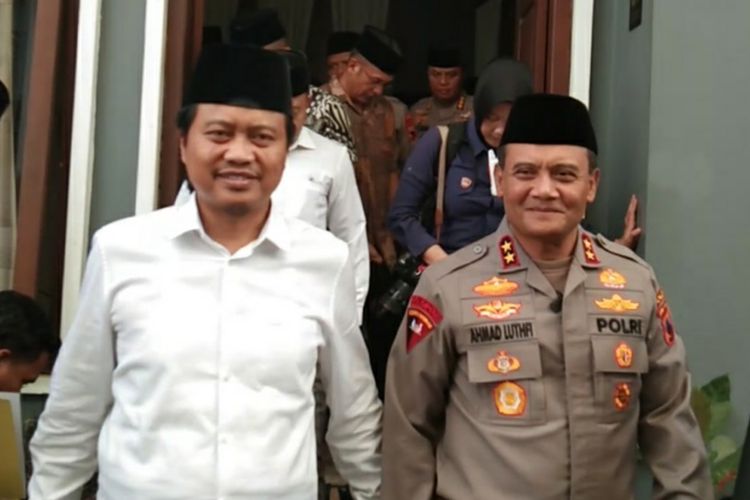 Ketua DPW PKB Jateng, KH Muhammad Yusuf Chudlori dan Kapolda Jateng, Irjen Ahmad Luthfi di API Tegalrejo, Magelang, Jumat (7/6/2024).