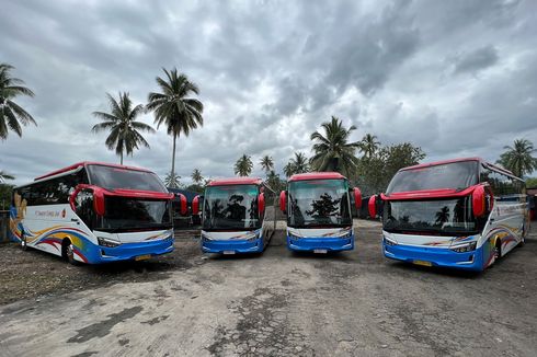 8 Unit Hino RM 280 Jadi Armada Baru PO Transport Express