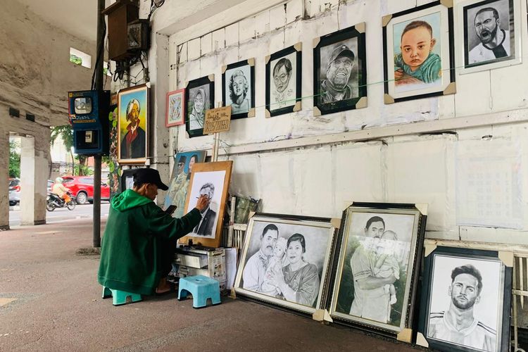 Perjuangan Imam Chudori, Pelukis Jalanan Surabaya Bertahan dengan Kecintaan pada Seni