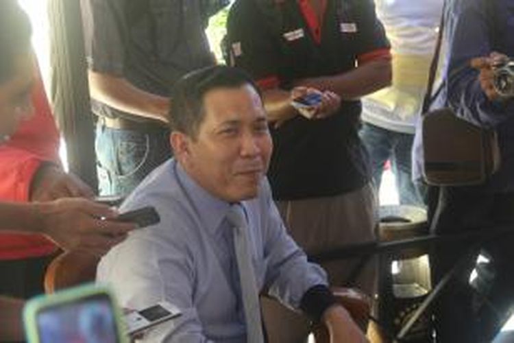 Dir Resnarkoba Polda Maluku, Kombes Thein Tobero saat memberikan keterangan kepada wartawan terkait penangkapan Wakil Kepala Polres Kepulauan Aru terkait kasus narkoba 