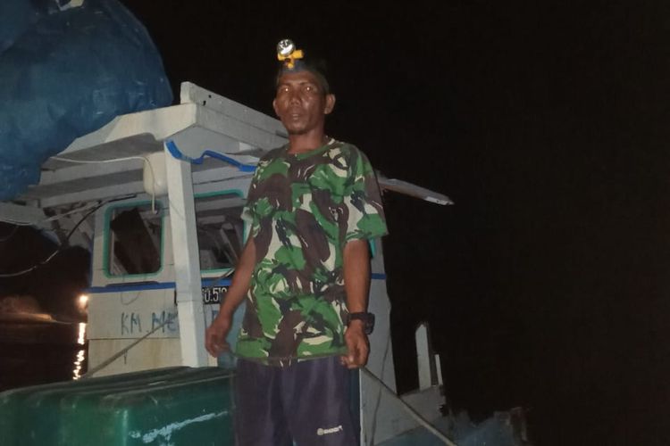 Badan kapal KM Bina Mega yang tersisa setelah ditabrak kapal tanker di Laut Bangka.