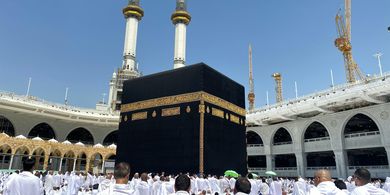 Kisah Suraya, Jemaah Haji Termuda Asal Ponorogo yang Didaftarkan Sejak Balita