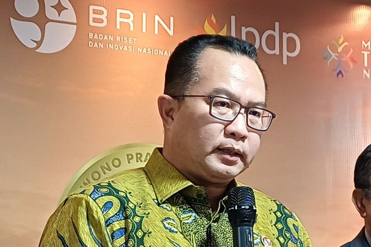 BRIN Tawarkan Teknologi Berbasis AI dan Hujan Buatan untuk Padamkan Karhutla