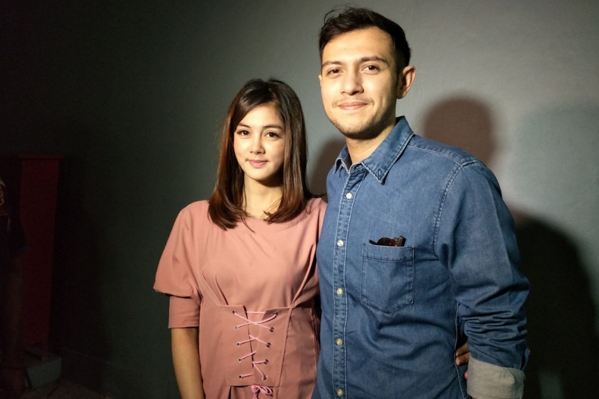 Rifky Balweel dan istrinya, Biby Alraen, dalam wawancara di Studio TransTV, Mampang, Jakarta Selatan, Kamis (11/1/2018) malam.