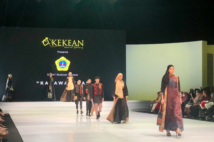 Kekean Wastra Gallery & SMKN 1 Buduran Sidoarjo Kalawastra di IFW 2023, JCC, Jakarta.
