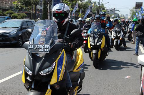 Komunitas Motor Maxi Yamaha Kumpul di Borobudur