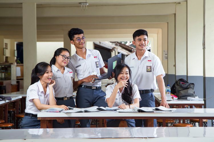 Ilustrasi siswa SMA. Inilah rekomendasi 10 SMA terbaik di Malang berdasarkan nilai UTBK 2021.