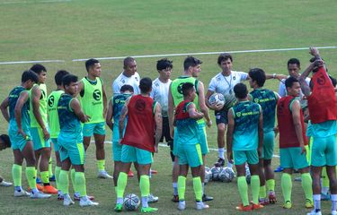 Jelang Kick-off Lanjutan Liga 1, Persib Gaet Sponsor Baru Halaman