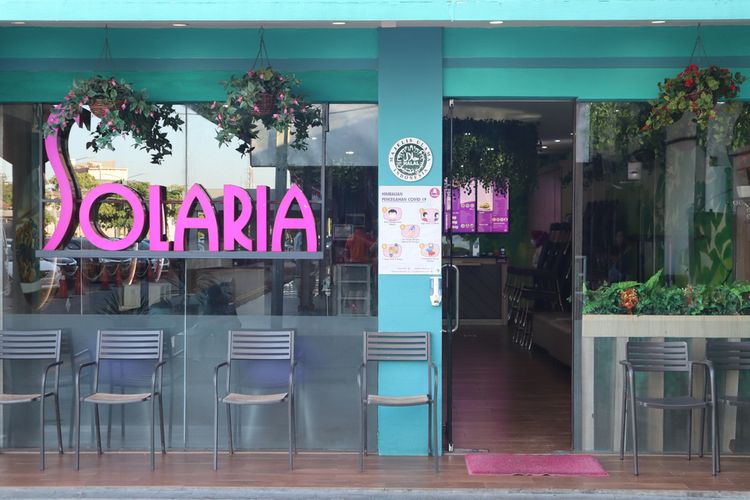 ilustrasi gerai Solaria, salah satu restoran cepat saji terkenal di Indonesia. 