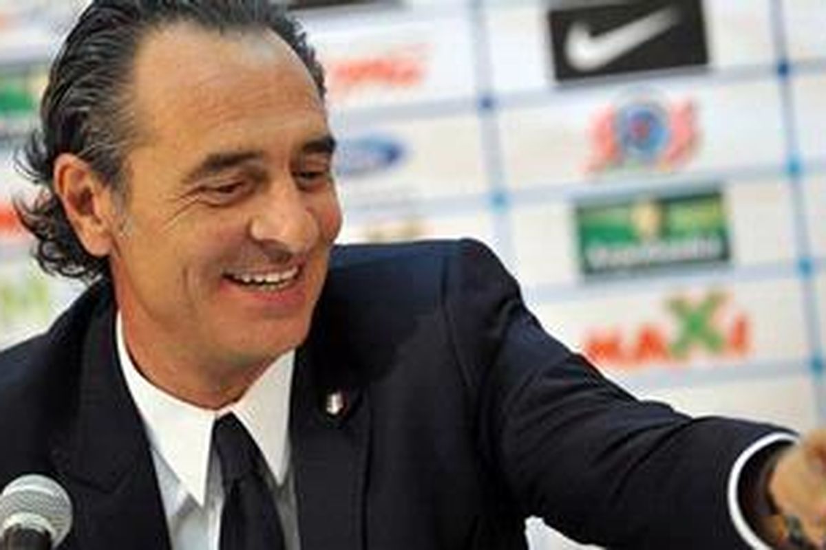 Pelatih tim nasional Italia, Cesare Prandelli.