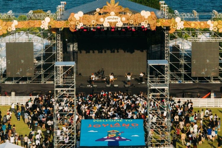 Plainsong Live mengumumkan program baru bertajuk Joyland Sessions yang akan digelar di GBK City Park, Jakarta, pada 29-30 November 2025. 