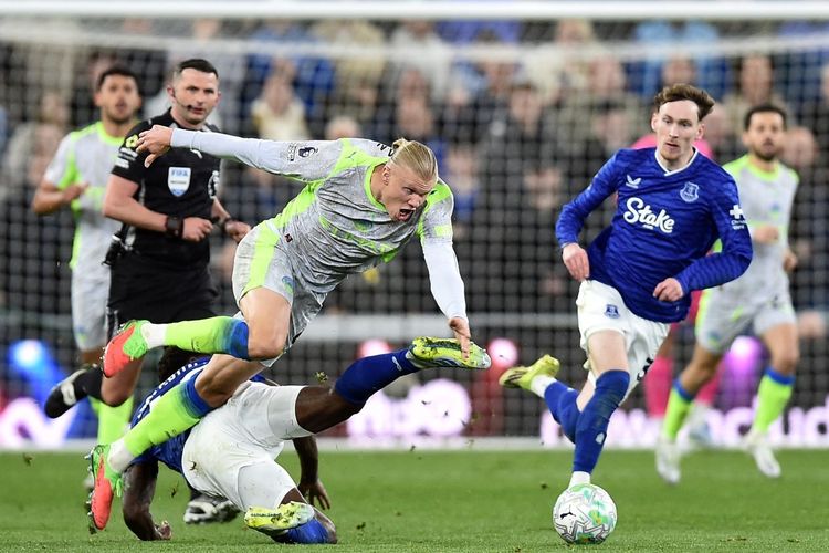Kata Guardiola Usai Everton Vs Man City 3-3, Nasib Tak Lagi di Tangan City