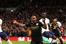 Cedera, Sterling Berpotensi Absen Saat Man City Tandang ke Real Madrid