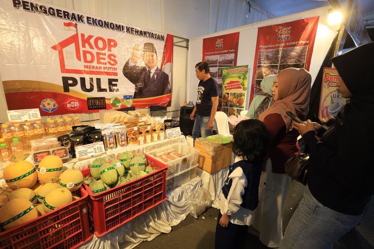 Pemerintah Bersaing dengan Rakyatnya