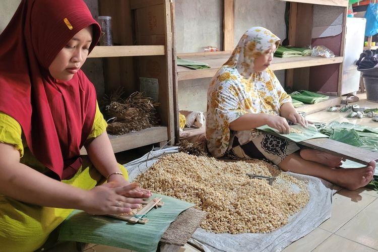 Orang Desa Tak Pakai Dollar, Perajin Tempe Banyumas: Pak Prabowo Tahu Harga Kedelai Mahal?