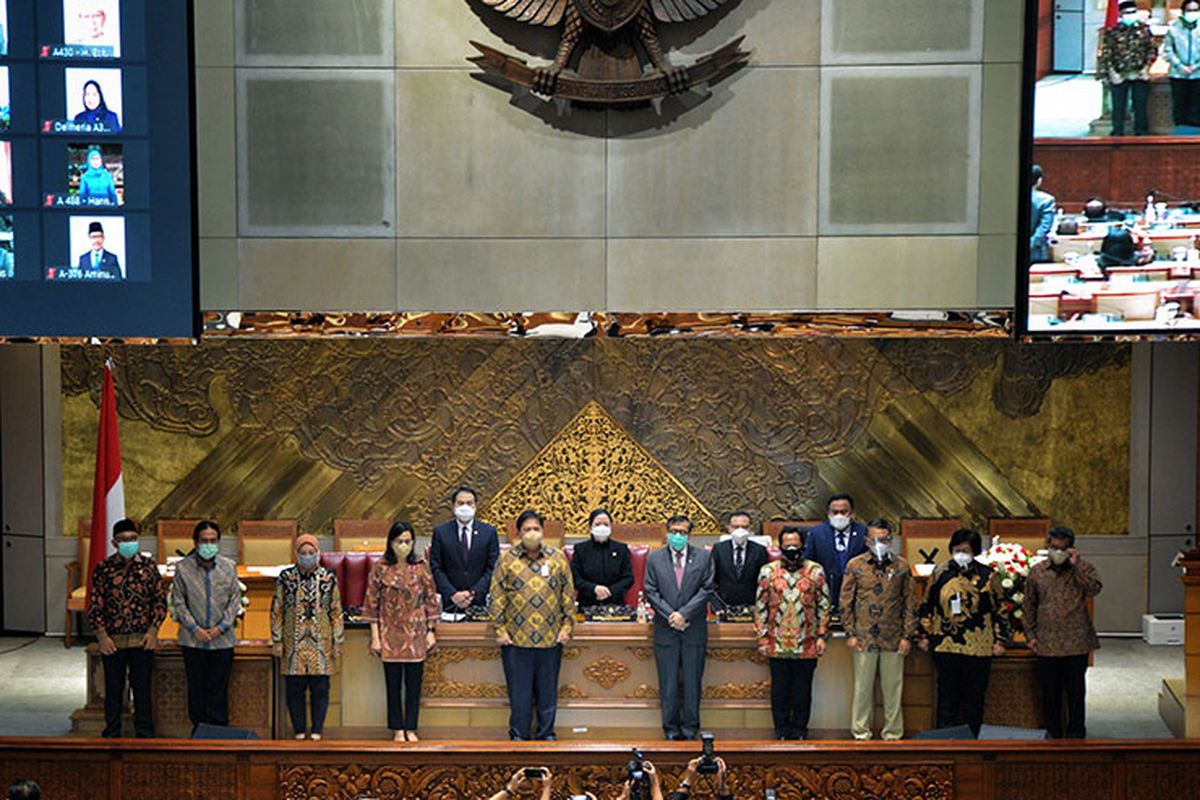 Pengesahan UU Cipta Kerja oleh DPR RI, Senin (05/10/2020). 