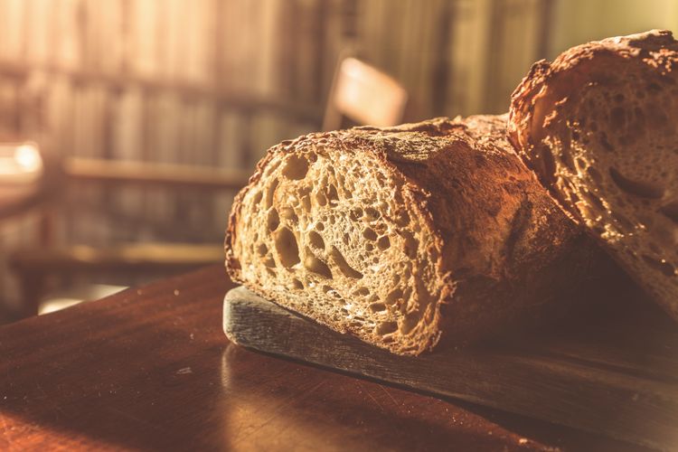 Agar lebih awet, roti harus disimpan dengan cara yang tepat