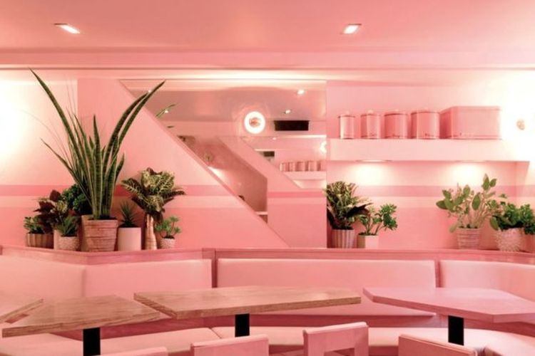 Pietro NoLita, kafe yang didominasi warna pink 