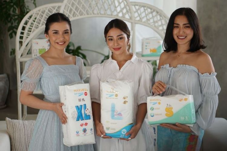 Nikita Willy, Chelsea Olivia, dan Jessica Iskandar memilih popok Makuku sebagai produk diaper untuk anak-anaknya.
