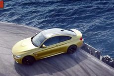 Aksi BMW M4 di Kapal Induk [Video]