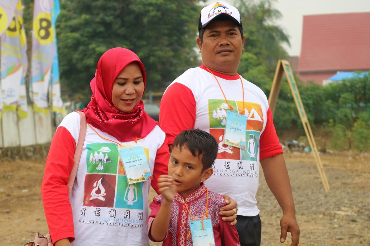 Keluarga merupakan lingkungan pendidikan pertama dan utama bagi anak. Kementerian Pendidikan dan Kebudayaan berencana mengadakan eduparenting bagi orangtua di setiap awal tahun ajaran baru.