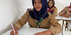 Selembar Surat dari Nuril, Suara Hati Anak Buruh Tani untuk Presiden