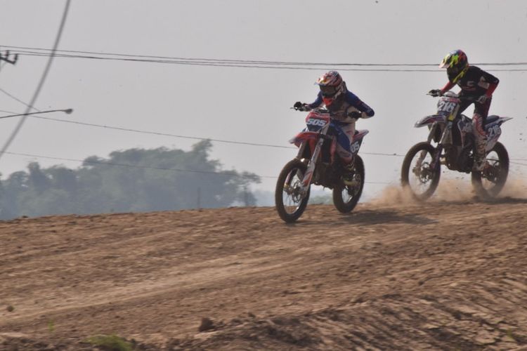 Sirkuit Jotosanur di Lamongan, bersiap menggelar Kejurnas Motocross pada tanggal 6 dan 7 Agustus 2022. *** Local Caption *** Sirkuit Jotosanur di Lamongan, bersiap menggelar Kejurnas Motocross pada tanggal 6 dan 7 Agustus 2022.
