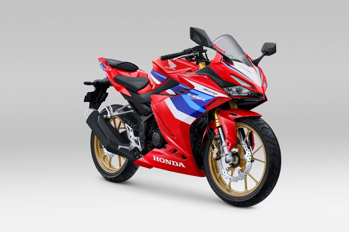 Honda CBR150R terbaru