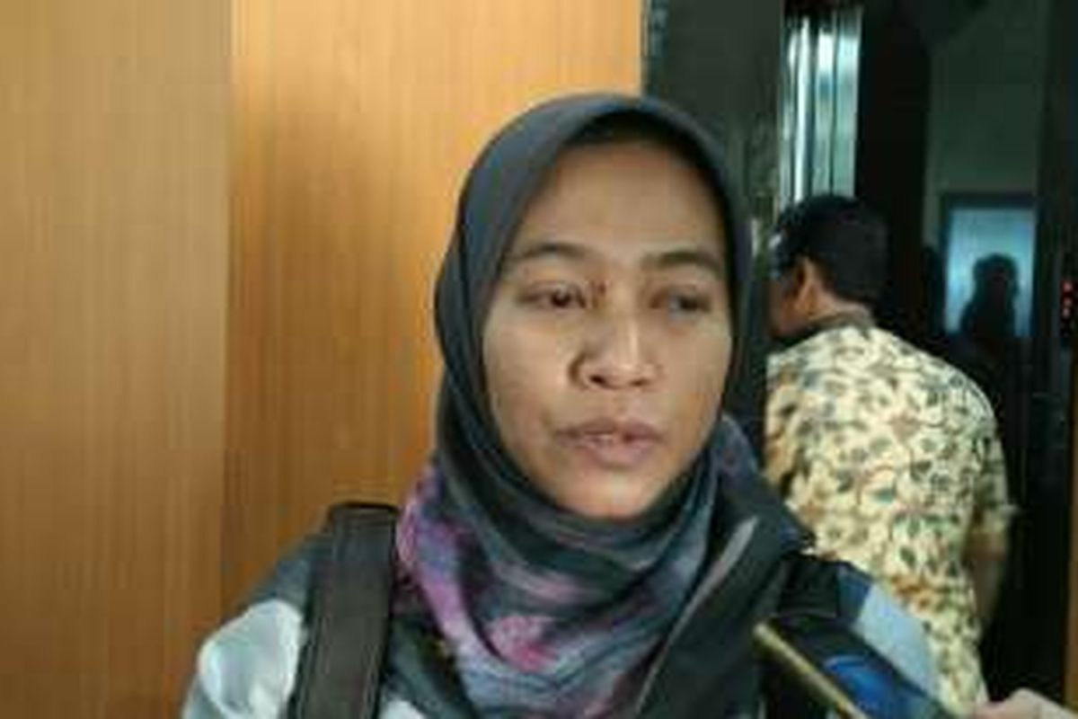 Ketua Badan Pengawasan Pemilu (Bawaslu) DKI Jakarta Mimah Susanti di Kantor KPU DKI, Jalan Salemba Raya, Jakarta Pusat, Rabu (26/10/2016).