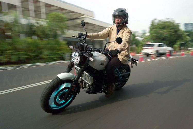 Royal Enfield Guerrilla 450
