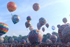 Mengintip Kemeriahan Festival Balon Udara Tambat di Pekalongan