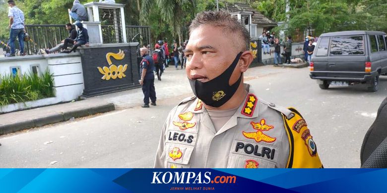 Kapolresta Ambon Terkena Lemparan Batu Saat Bentrok Mahasiswa Vs Polisi