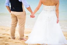Pasangan Menikah dengan Rentang Usia Terlalu Jauh Rentan Bercerai