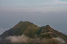 Pendakian Gunung Andong via Pendem, Lintas Jalur 1 Gunung 2 Puncak