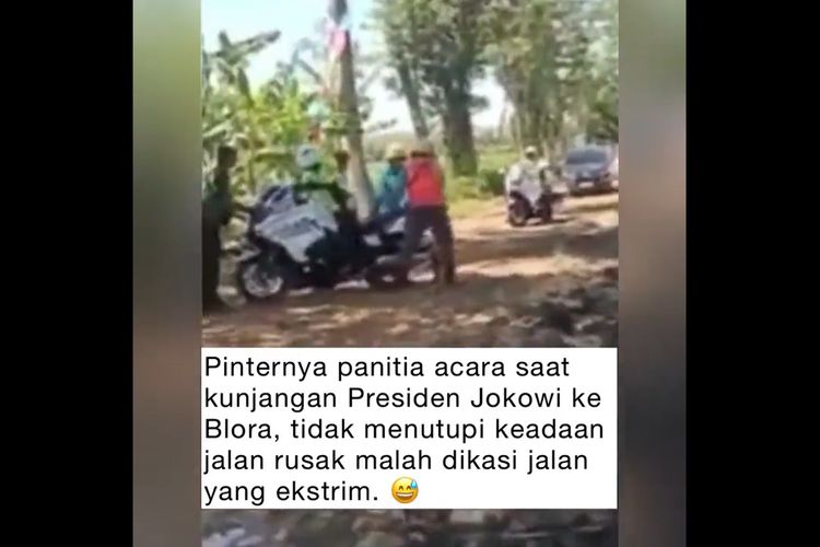 Tangkapan layar  voorijder iring-iringan Presiden Joko Widodo terpeleset saat melakukan kunjungan kerja ke Kabupaten Blora, Jawa Tengah, pada Jumat (10/3/2023).