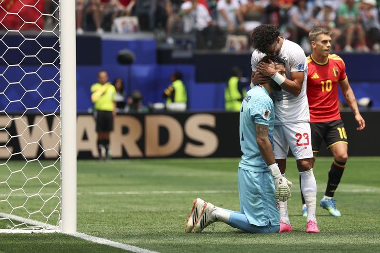 Iran Tinggalkan Catatan di Ruang Ganti Stadion SoFi AS Usai Lawan Belgia, Ini Isinya